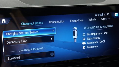 Used 2022 Mercedes-Benz EQB 300 4MATIC image 49