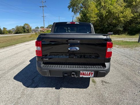 Used 2022 Ford Maverick XLT image 9