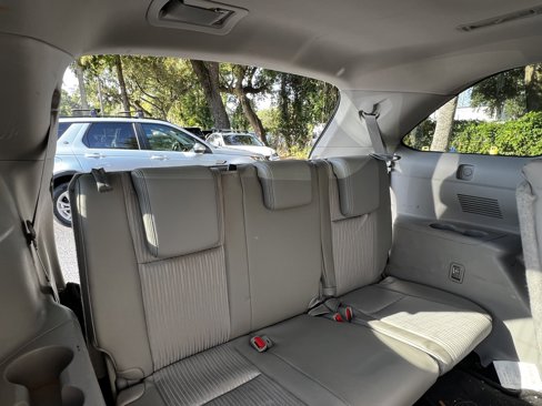 Used 2015 Toyota Highlander LE image 50