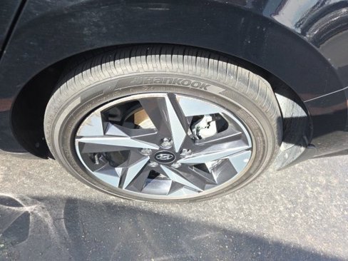 Certified 2023 Hyundai Elantra Limited image 5