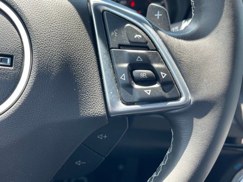Used 2022 Chevrolet Camaro LS image 5