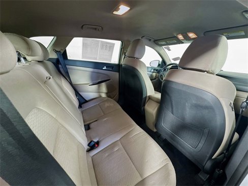 Used 2019 Hyundai Tucson SE image 14