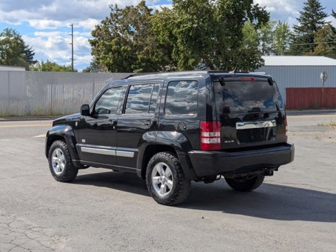Used 2011 Jeep Liberty 70th Anniversary image 8