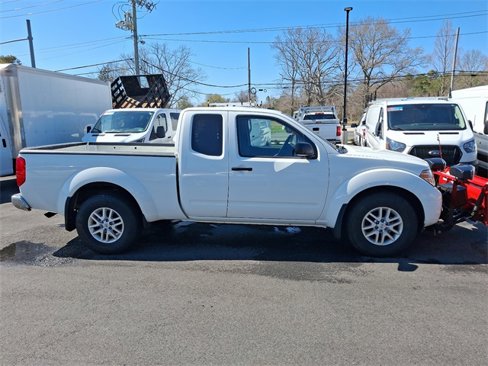 Used 2018 Nissan Frontier SV image 10