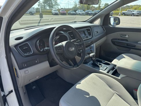 Used 2018 Kia Sedona L image 20