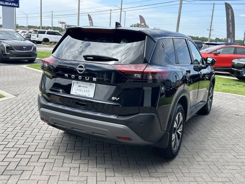 Used 2023 Nissan Rogue SV image 6