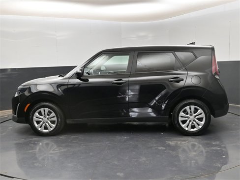 Used 2023 Kia Soul LX image 5