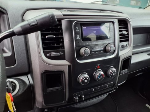 Used 2018 RAM 2500 Tradesman w/ Chrome Appearance Group image 26