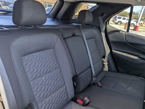 Used 2021 Chevrolet Equinox LT image 23