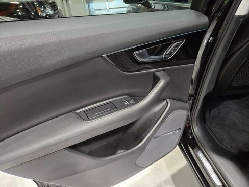 Used 2017 Audi Q7 3.0T Premium Plus image 30