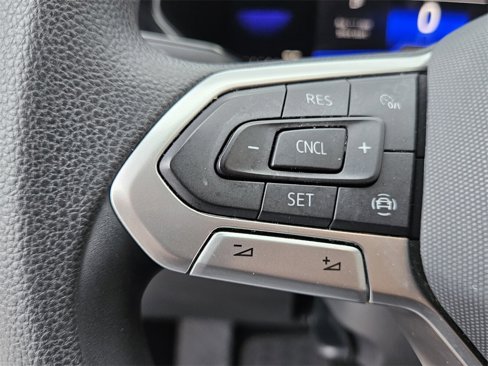 Certified 2022 Volkswagen Taos S image 35