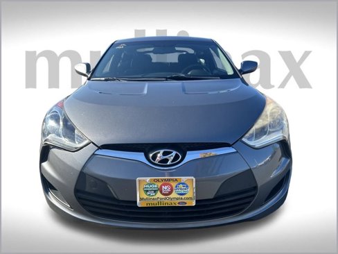 Used 2016 Hyundai Veloster image 13