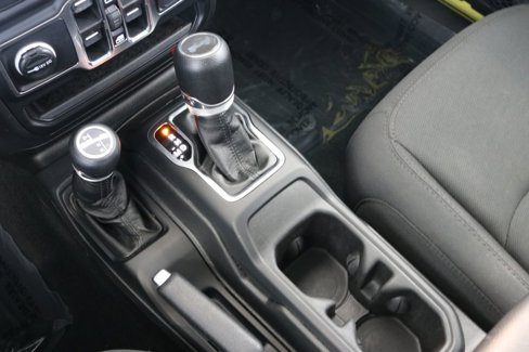 Used 2023 Jeep Wrangler Sport S image 43
