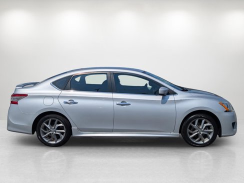 Used 2013 Nissan Sentra SR w/ Driver Pkg image 4