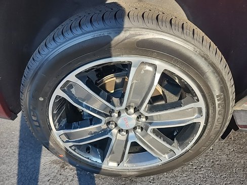 Used 2018 GMC Acadia Denali w/ Technology Package image 11