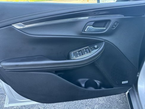 Used 2018 Chevrolet Impala Premier image 14