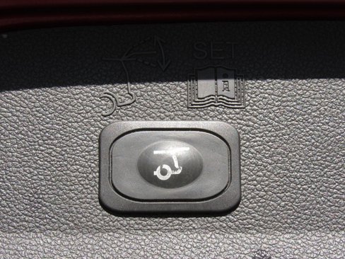 Used 2018 Ford Escape SEL image 18