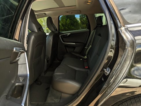 Used 2016 Volvo XC60 T5 Premier image 14