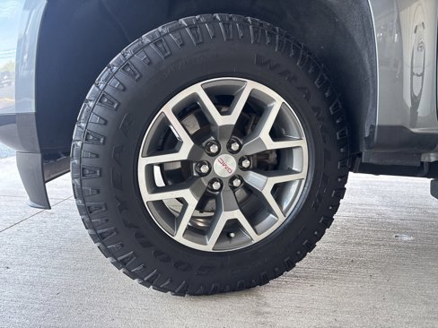 Used 2021 GMC Canyon AT4 image 40