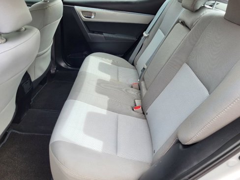 Used 2016 Toyota Corolla image 16