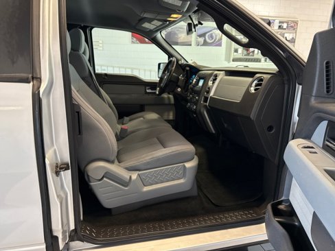 Used 2013 Ford F150 XLT w/ XLT Chrome Pkg image 28