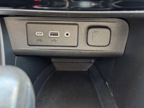 Used 2022 Buick Encore GX Essence image 19