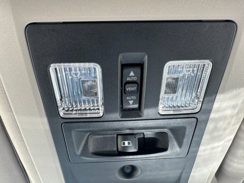 Used 2015 RAM 1500 Laramie w/ Convenience Group image 20