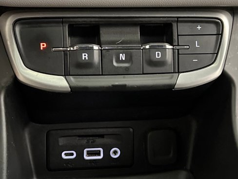 Used 2023 GMC Terrain SLT image 47