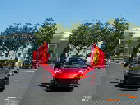 Used 2015 McLaren 650S Spider image 7