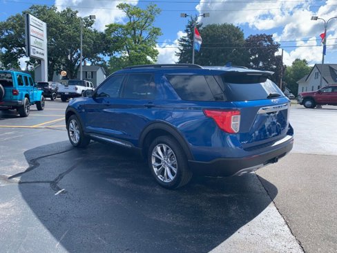 Used 2020 Ford Explorer XLT w/ Equipment Group 202A image 6
