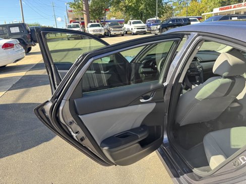 Used 2018 Honda Civic LX image 7