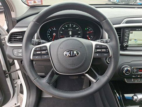 Used 2019 Kia Sorento SX image 19