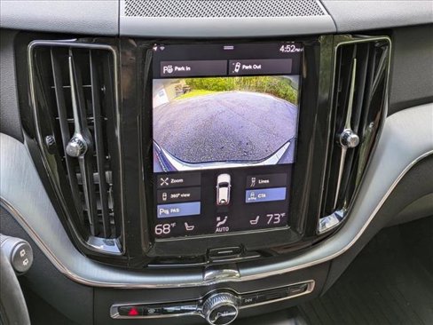 Used 2019 Volvo XC60 T6 Momentum w/ Protection Package Premier image 12