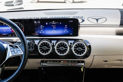 Used 2025 Mercedes-Benz CLA 250 4MATIC image 11