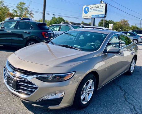 Used 2022 Chevrolet Malibu LT image 3