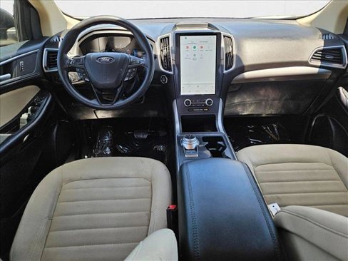 Used 2022 Ford Edge SE image 17