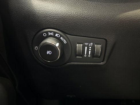 Used 2022 Jeep Compass High Altitude image 17
