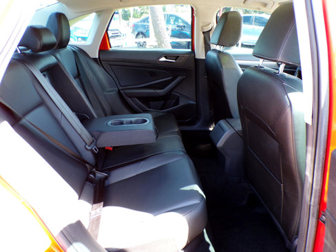 Used 2019 Volkswagen Jetta SE image 28