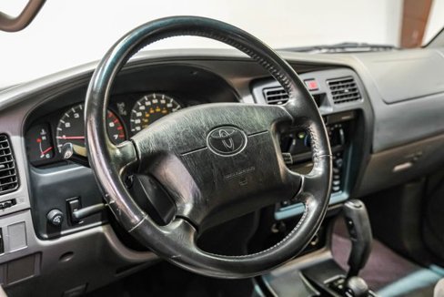 Used 2002 Toyota 4Runner SR5 image 20