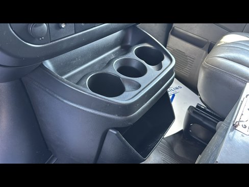 Used 2017 GMC Savana 2500 image 19