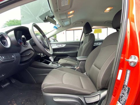 Used 2024 Kia Forte LXS image 18