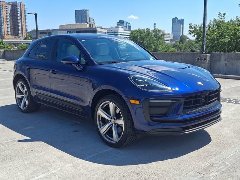 Certified 2024 Porsche Macan Turbo image 7