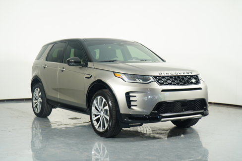 Used 2025 Land Rover Discovery Sport Dynamic SE image 5