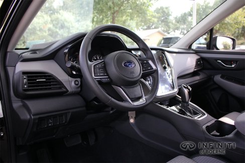 Used 2025 Subaru Outback Premium image 8