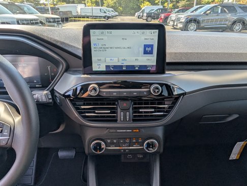 New 2025 Ford Escape Active image 14