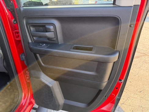 Used 2016 RAM 1500 Express image 26
