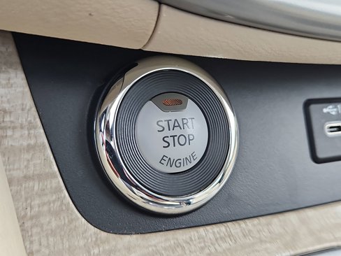 Used 2021 Nissan Murano SV w/ SV Special Edition Package image 25