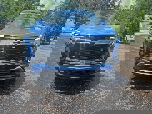 New 2026 Chevrolet Equinox ACTIV w/ Safety and Technology Package image 8