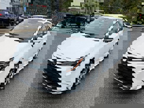 New 2026 Toyota Corolla LE image 3