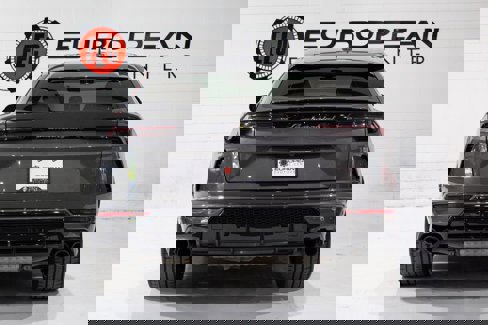Used 2021 Lamborghini Urus image 3